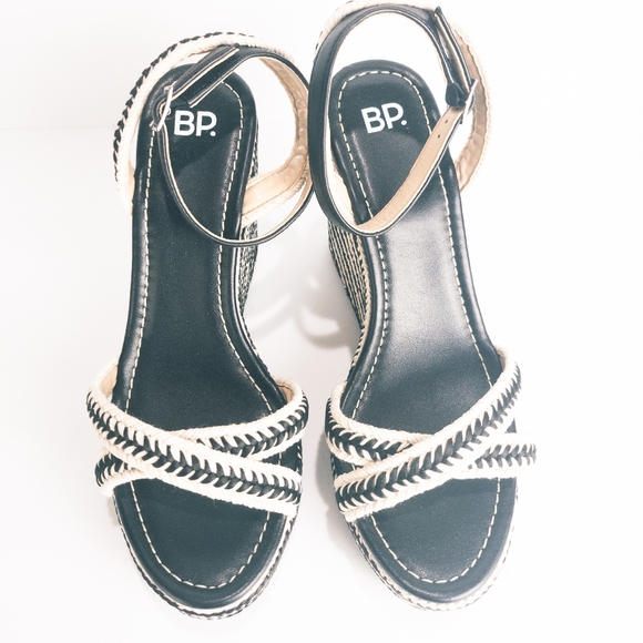 BP. Gabby Woven Wedge Sandal - Black - Picture 7 of 8